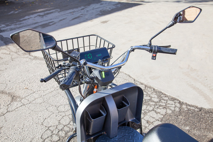 Грузовой электротрицикл Rutrike Баркас 740 в Томске