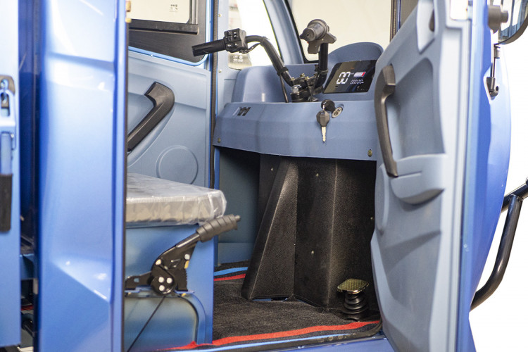 Грузовой электрический трицикл Rutrike КАРГО Кабина Дуал в Томске