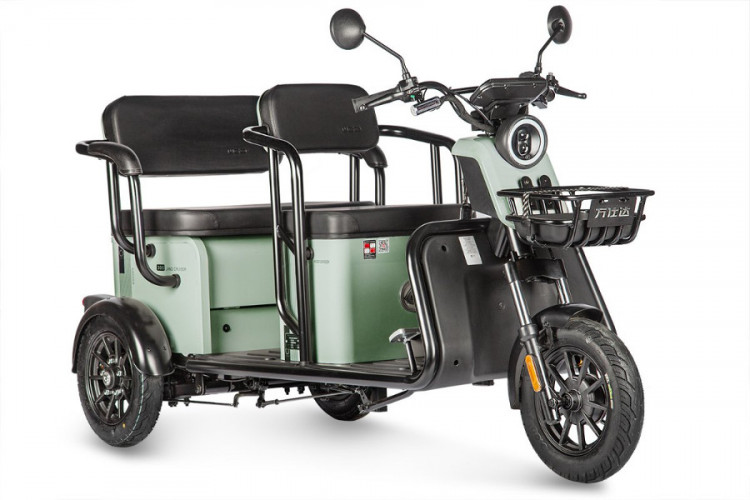 Пассажирский электротрицикл Wanshida LC300 в Томске