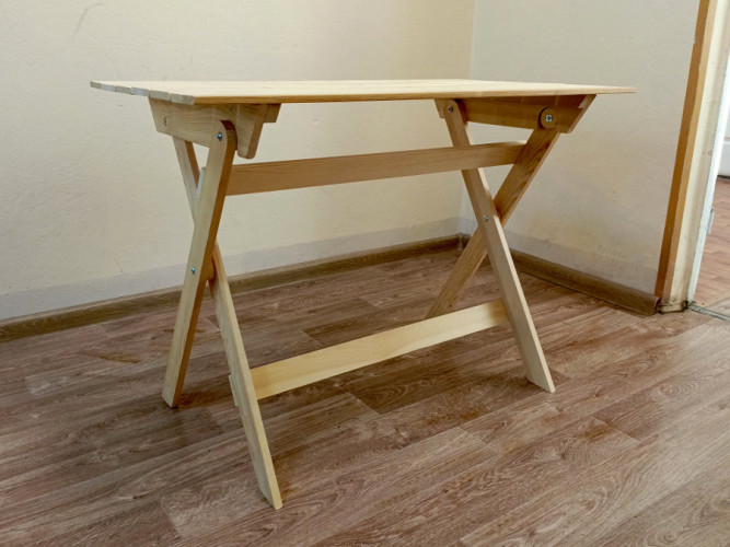 Стол складной деревянный в Томске