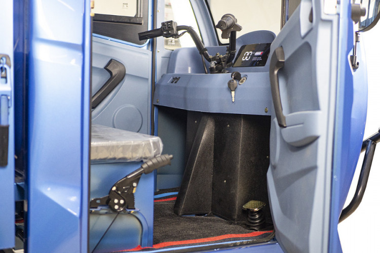 Грузовой электротрицикл Rutrike КАРГО Кабина 1500 в Томске