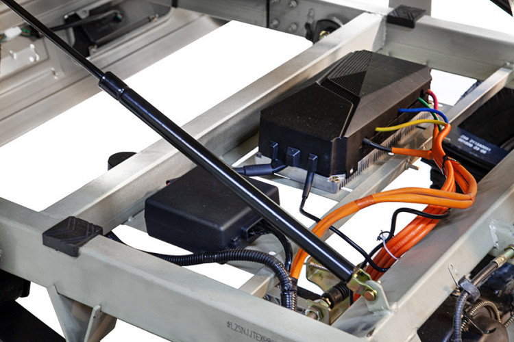 Грузовой электротрицикл Rutrike Эксперт ПРО Плюс 2200 в Томске