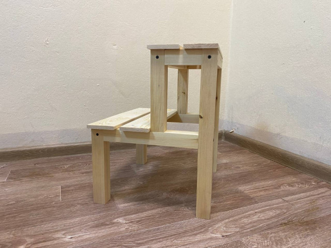 Табурет-стремянка деревянный в Томске
